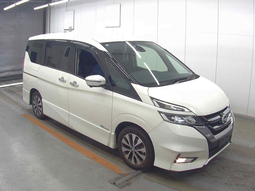 2017 Nissan SERENA