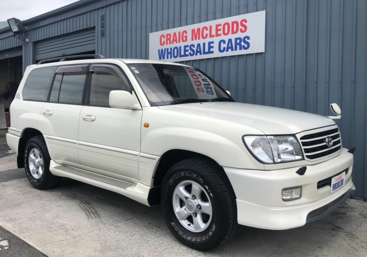 2001 Toyota LANDCRUISER