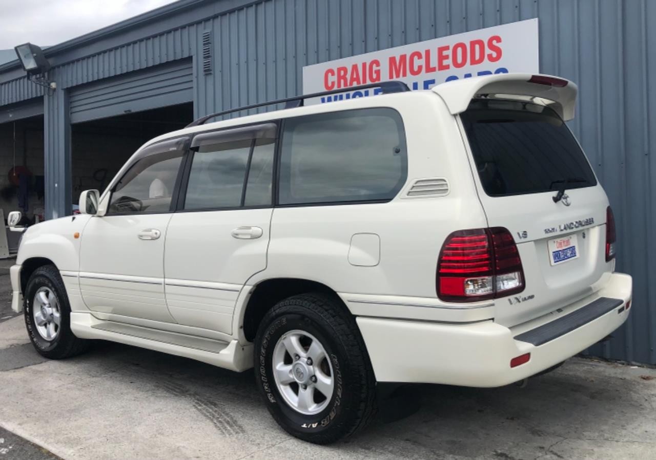 2001 Toyota LANDCRUISER