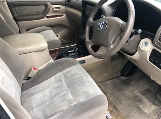 2001 Toyota LANDCRUISER - Thumbnail