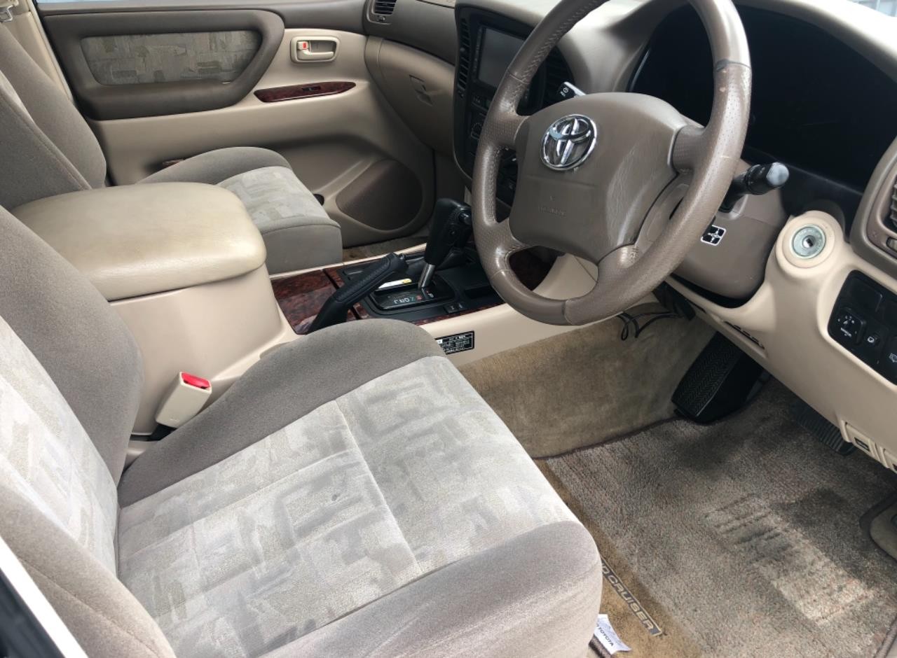 2001 Toyota LANDCRUISER
