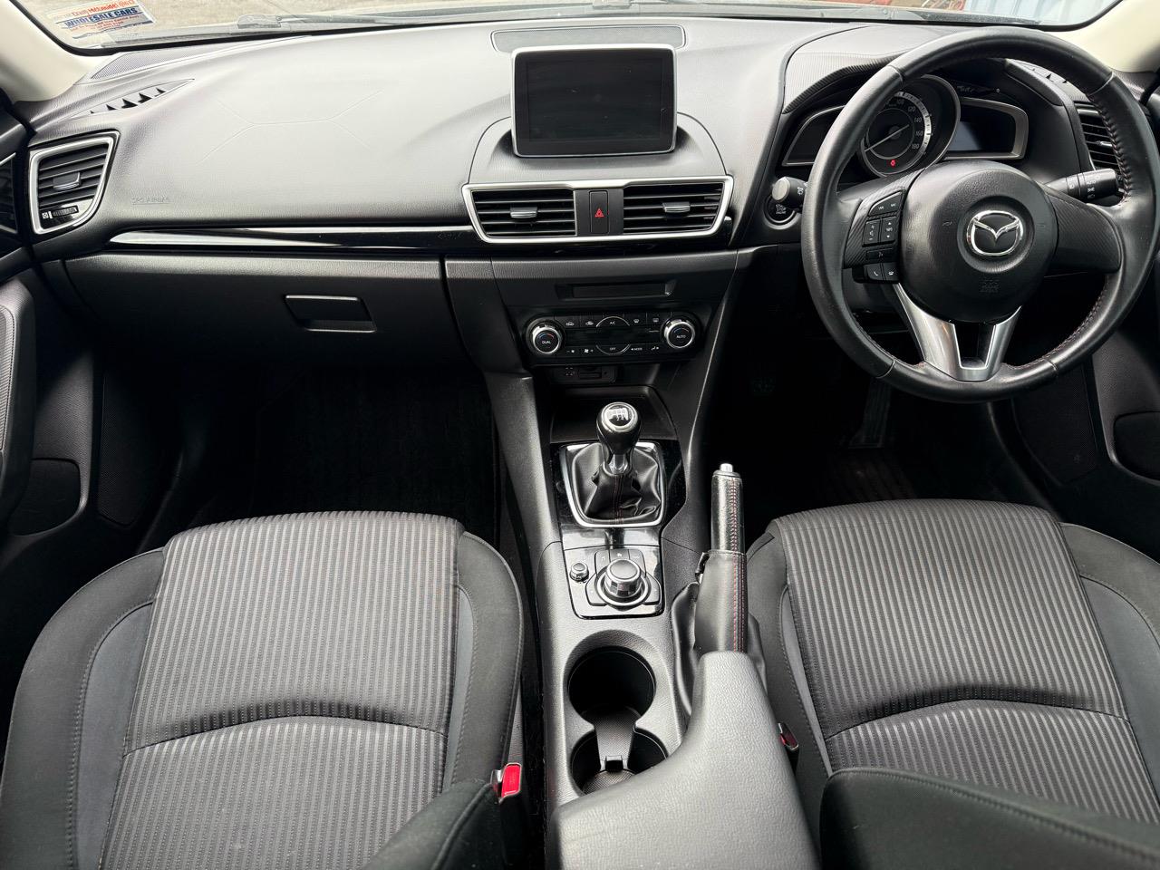 2014 Mazda Axela