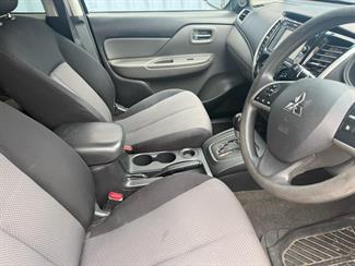 2017 Mitsubishi Triton - Thumbnail