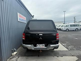 2017 Mitsubishi Triton - Thumbnail