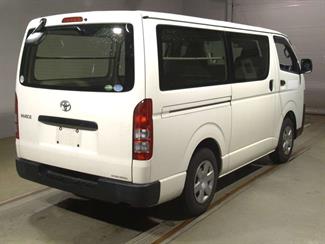 2020 Toyota HIACE - Thumbnail
