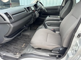 2019 Toyota HIACE - Thumbnail