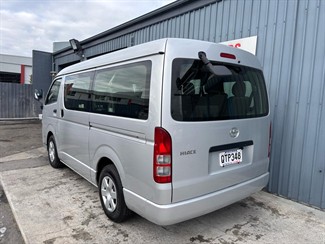 2019 Toyota HIACE - Thumbnail