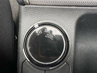 2020 Mitsubishi Triton - Thumbnail
