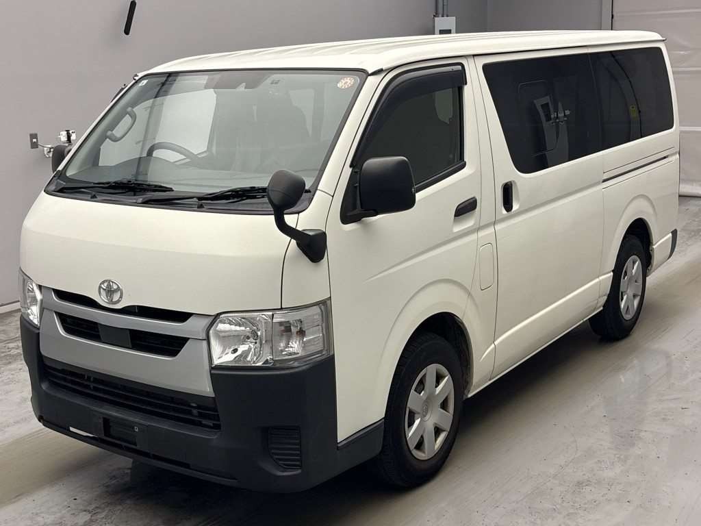 2021 Toyota HIACE