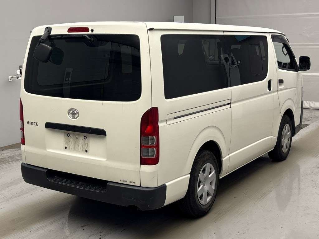 2021 Toyota HIACE