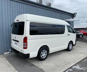 2018 Toyota HIACE - Thumbnail