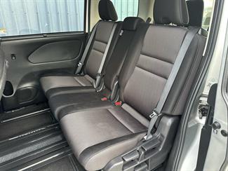 2020 Nissan SERENA - Thumbnail