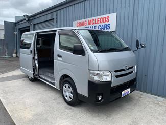 2018 Toyota HIACE - Thumbnail