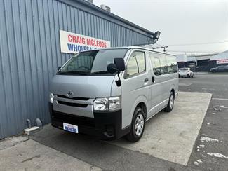 2019 Toyota HIACE - Thumbnail