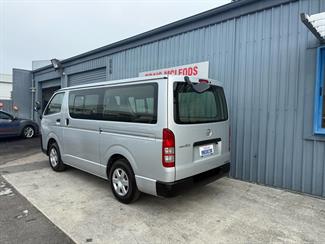 2019 Toyota HIACE - Thumbnail