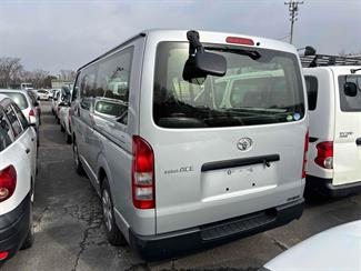2019 Toyota HIACE - Thumbnail