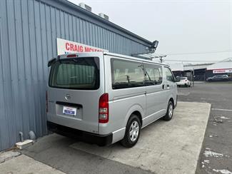 2019 Toyota HIACE - Thumbnail