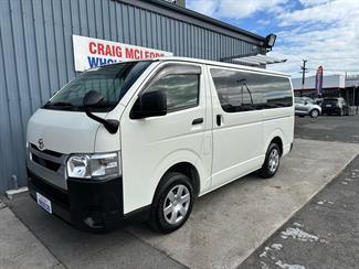 2022 Toyota HIACE - Thumbnail