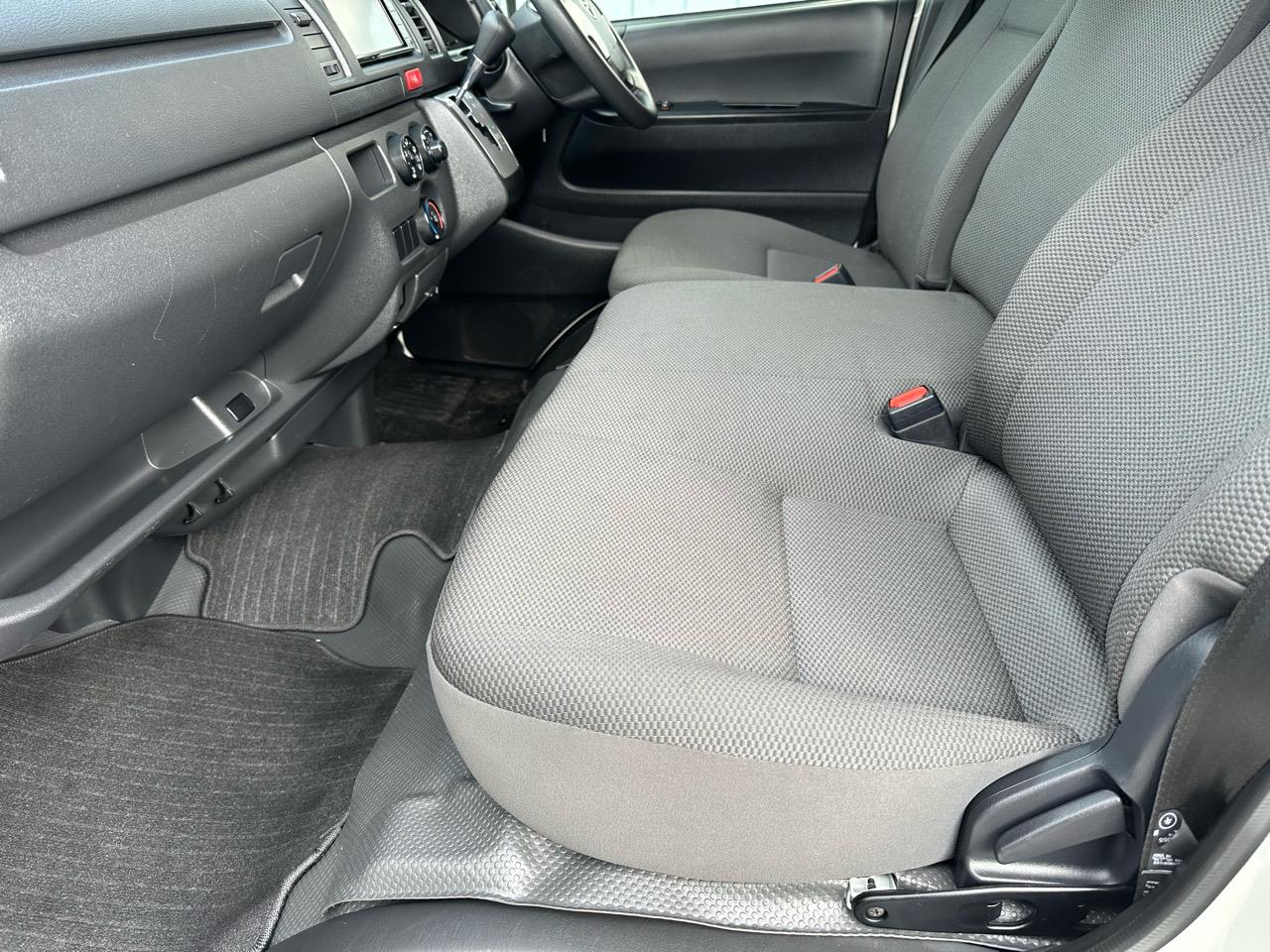 2022 Toyota HIACE