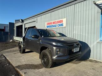 2023 Mitsubishi Triton - Thumbnail