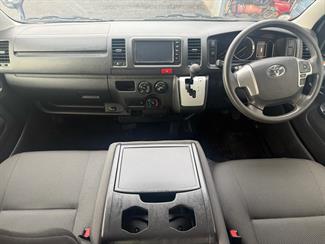 2022 Toyota HIACE - Thumbnail