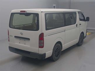 2022 Toyota HIACE - Thumbnail