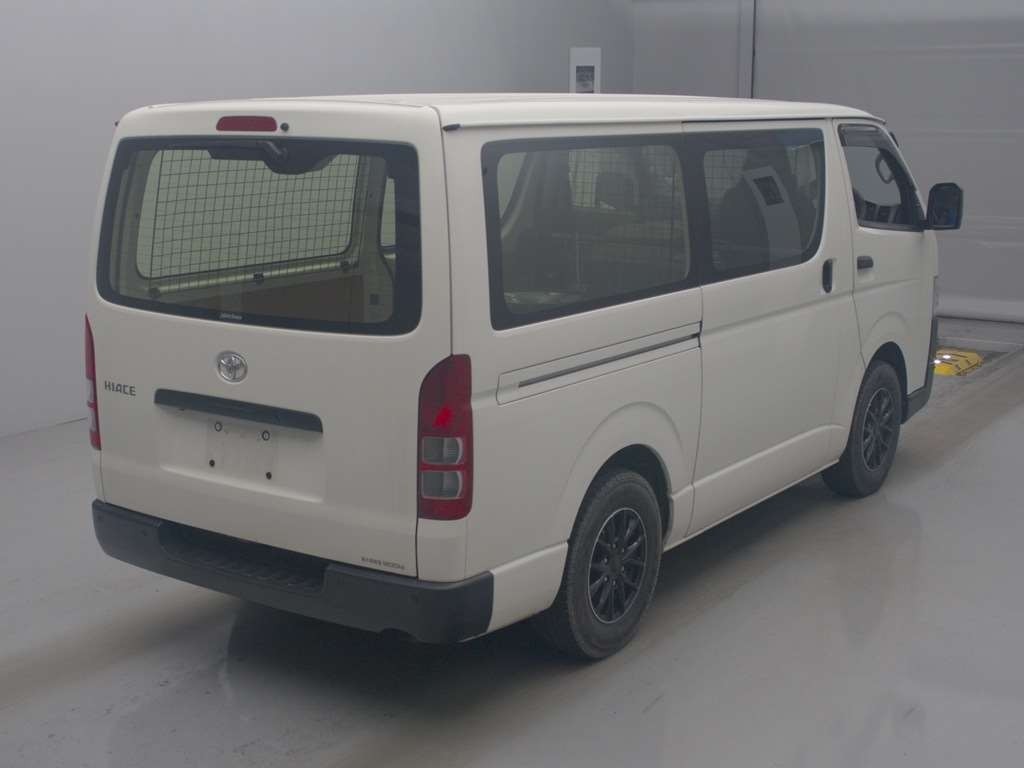 2022 Toyota HIACE