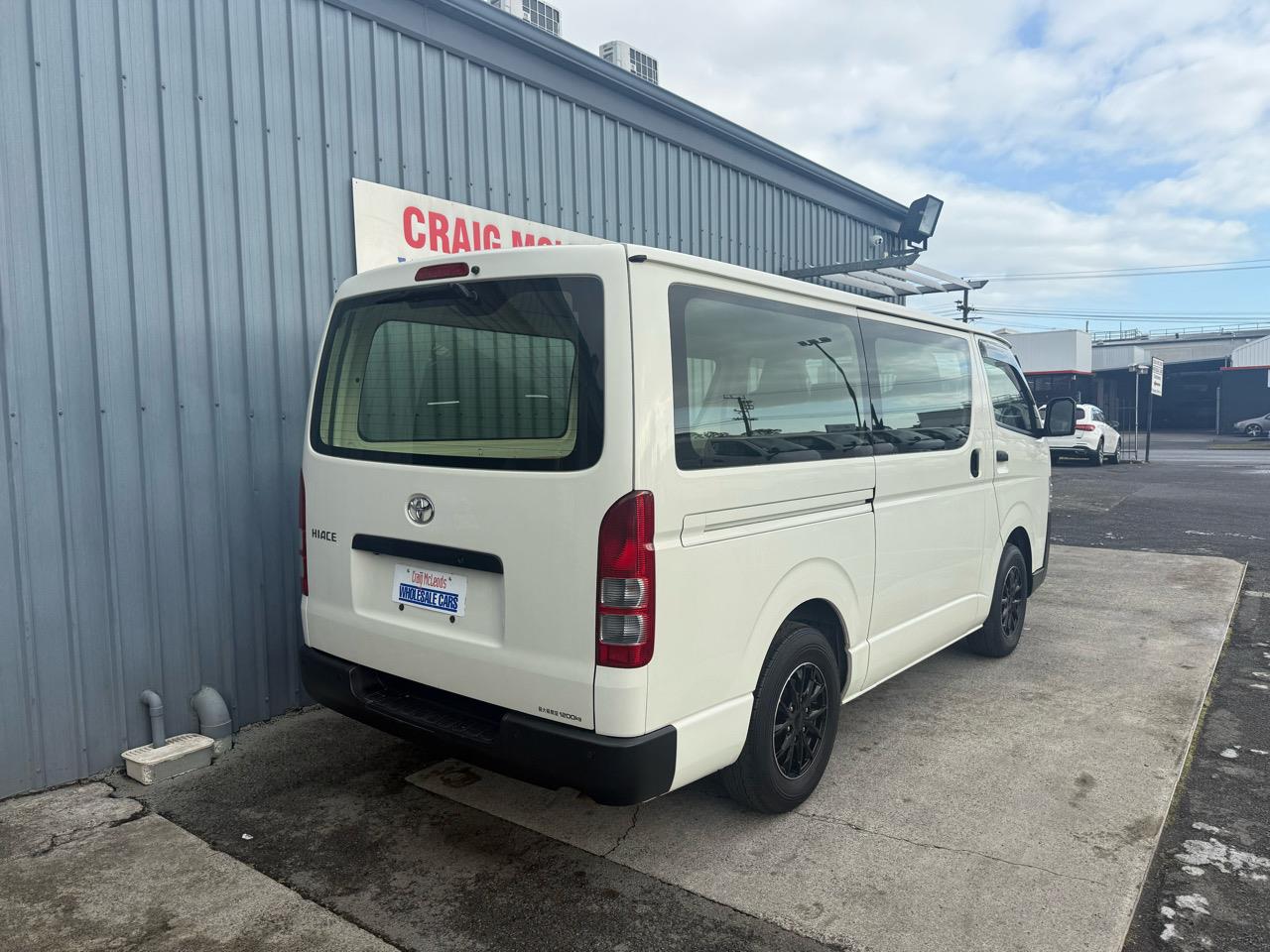 2022 Toyota HIACE