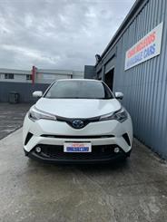 2017 Toyota C-HR - Thumbnail