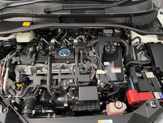 2017 Toyota C-HR - Thumbnail