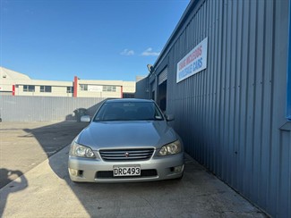 1999 Toyota Altezza - Thumbnail