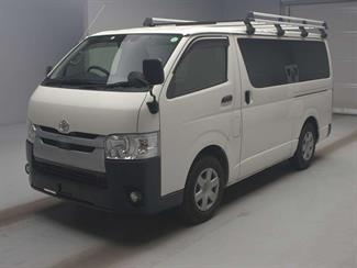 2020 Toyota HIACE - Thumbnail