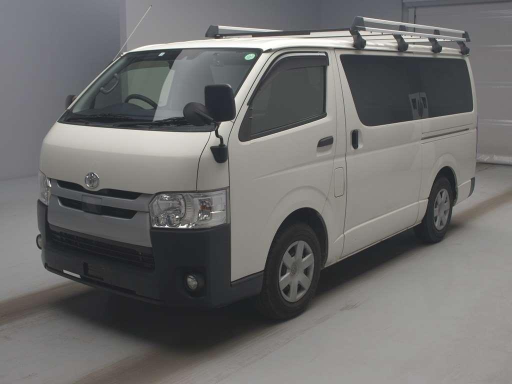 2020 Toyota HIACE