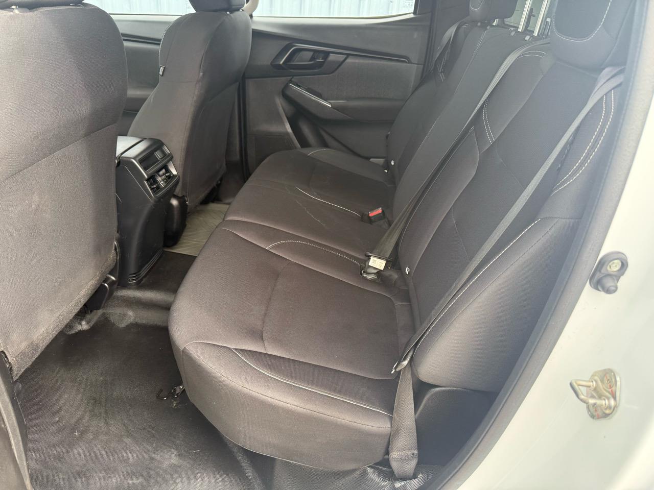 2021 ISUZU D-Max