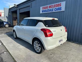 2021 Suzuki Swift - Thumbnail