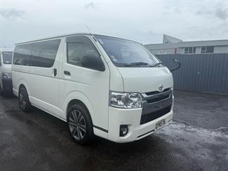 2018 Toyota HIACE - Thumbnail