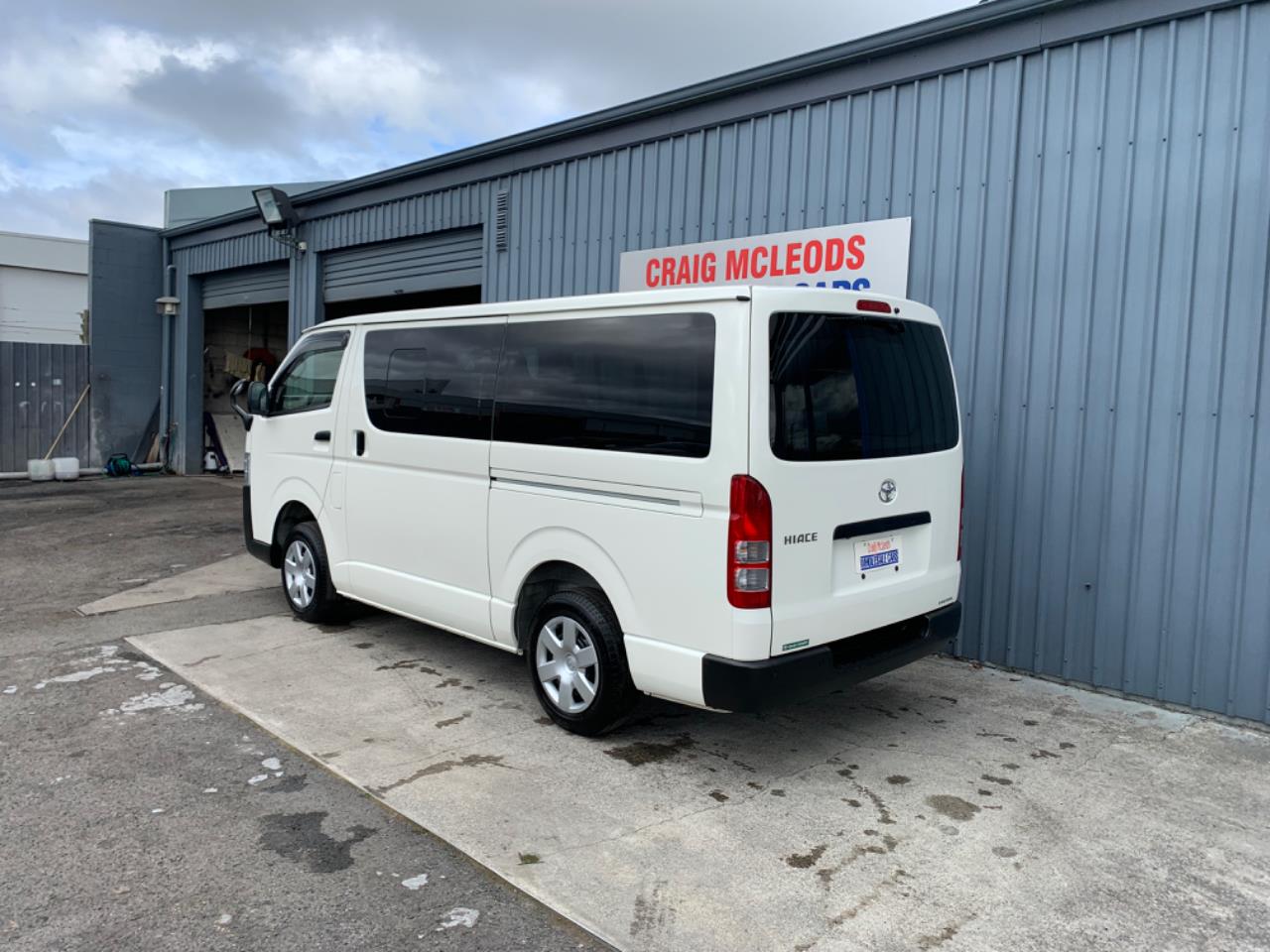 2022 Toyota HIACE