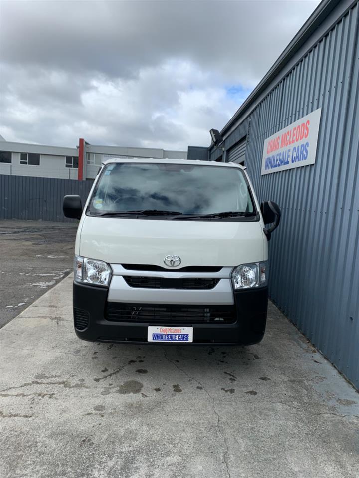 2022 Toyota HIACE