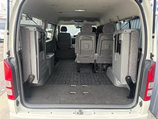 2007 Toyota HIACE - Thumbnail
