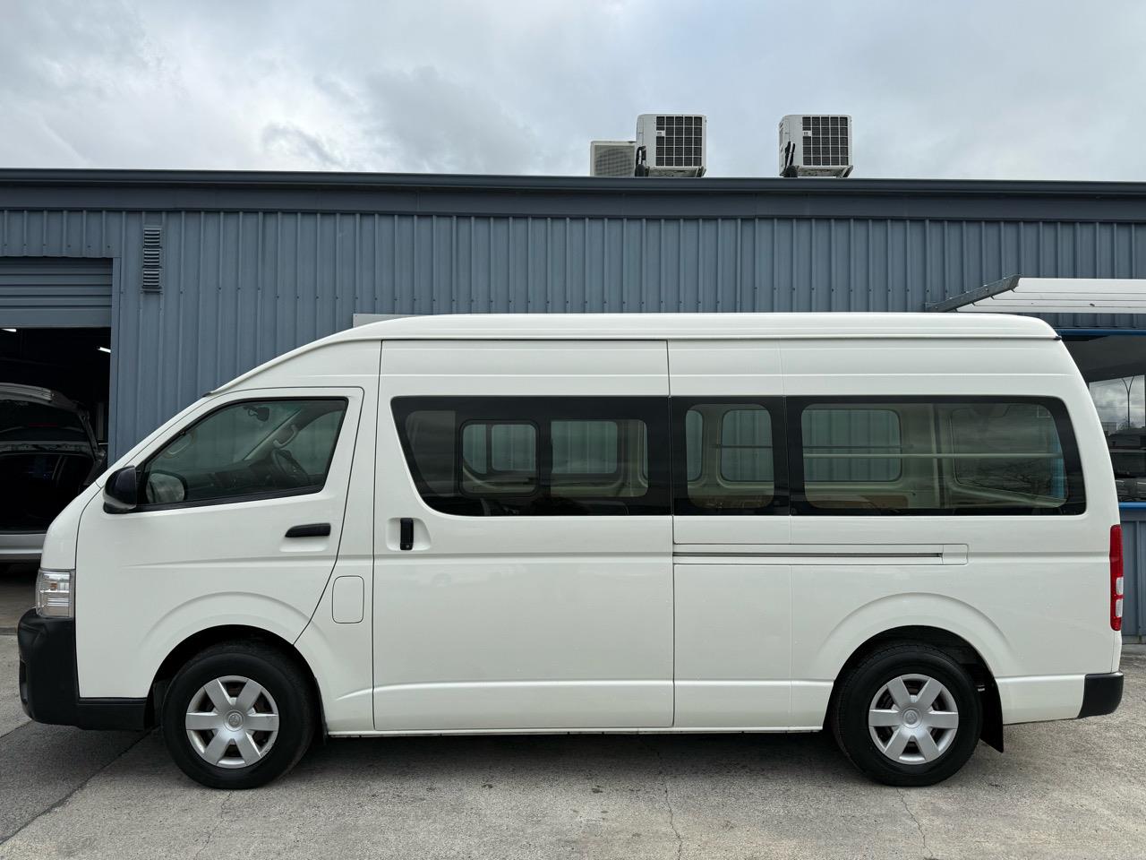 2017 Toyota HIACE