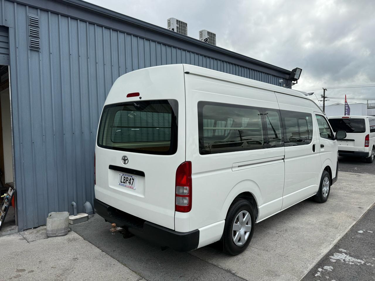 2017 Toyota HIACE
