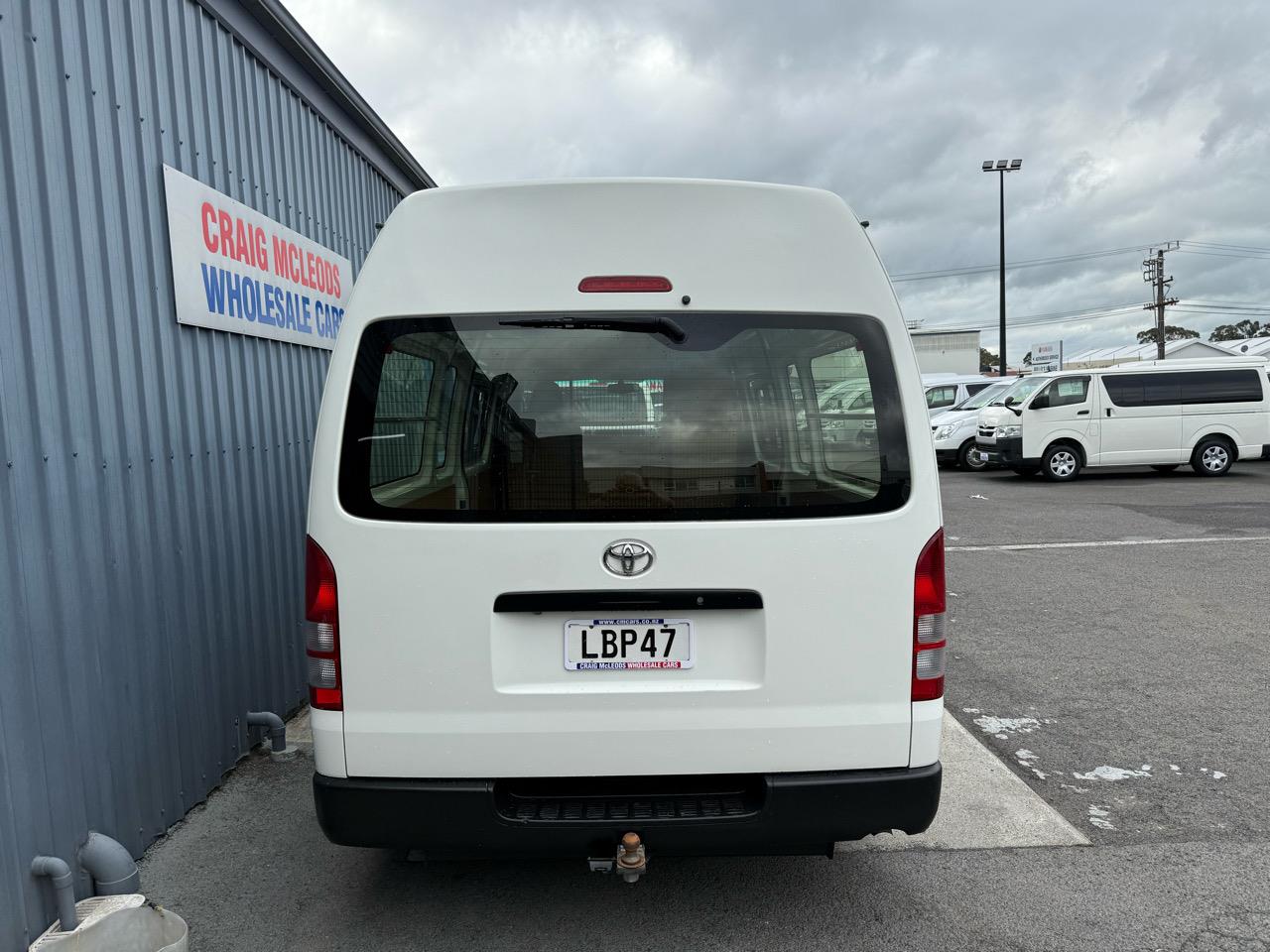 2017 Toyota HIACE