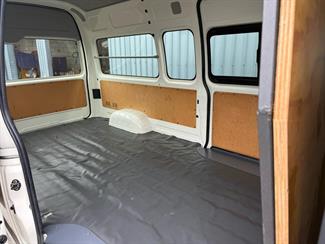 2017 Toyota HIACE - Thumbnail