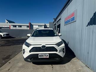 2021 Toyota RAV4 - Thumbnail