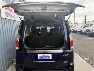 2017 Nissan SERENA - Thumbnail