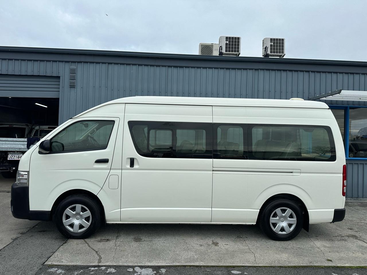 2017 Toyota HIACE