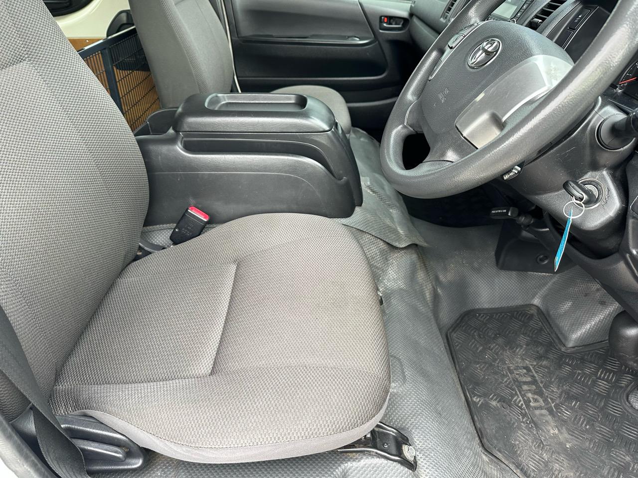 2017 Toyota HIACE