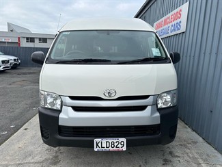2017 Toyota HIACE - Thumbnail