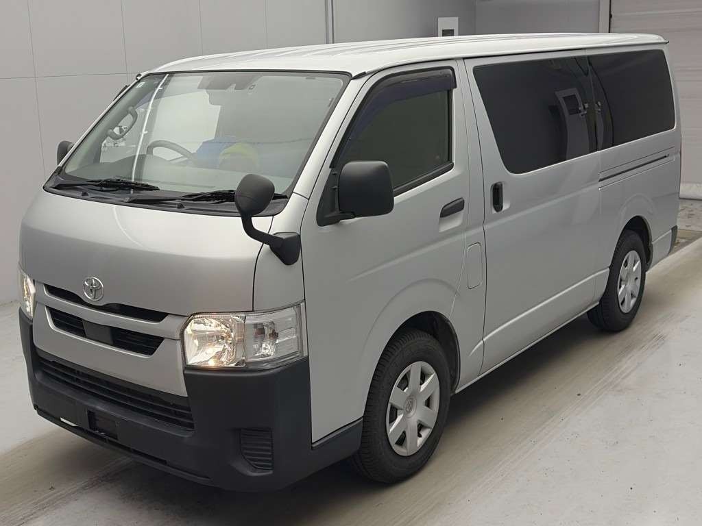 2021 Toyota HIACE