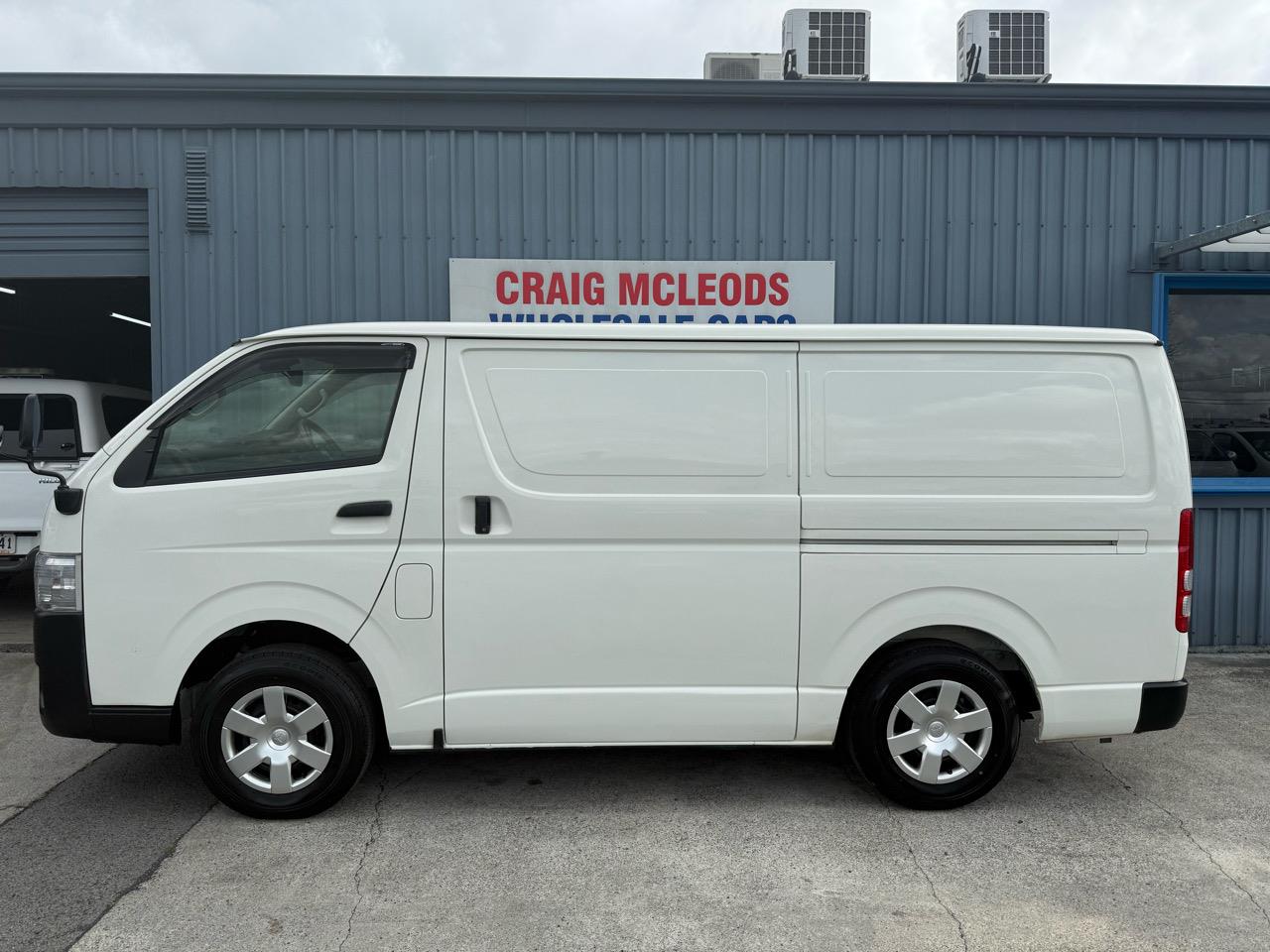 2019 Toyota HIACE